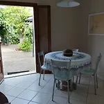2 度假居