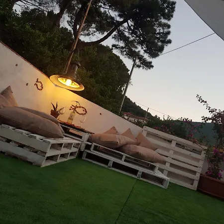 2 Hébergement de vacances *